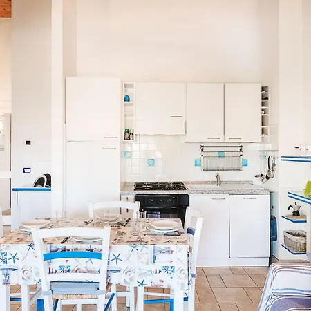 - Cala Delfino Apartment Golfo Aranci